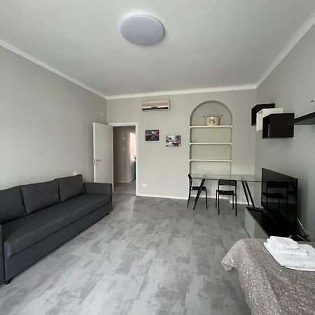 Giacomino Apartment Central Station Milánó Kültér fotó